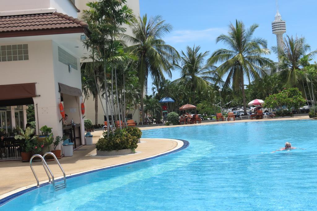 View Talay 1B Studio Pattaya Eksteriør billede